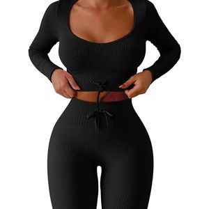 Black ribbed workout top